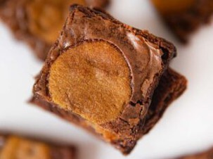 Domino’s Marbled Cookie Brownie